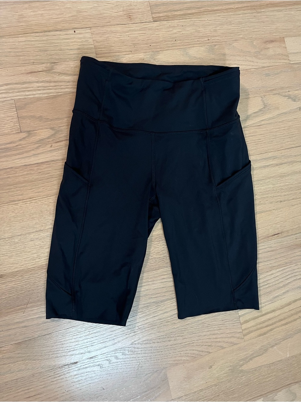 Lululemon High-Waist Black Women’s Active Shorts with pockets